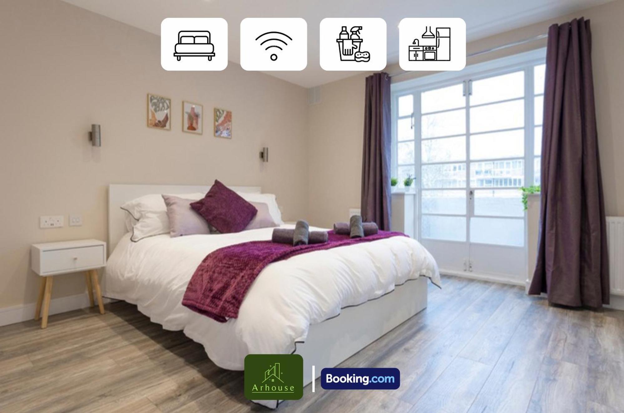 Three Bedroom By Arhouse Short Lets & Serviced Willesden With Free Wi-fi & Terrace Appartamento